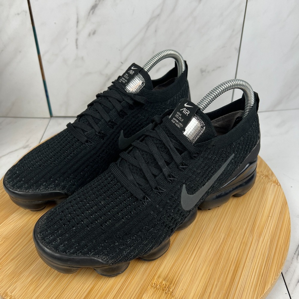 Nike Air Vapormax Flyknit 3 Womens Size 8 Triple Black Running Shoes AJ6910-002 - Picture 3 of 12